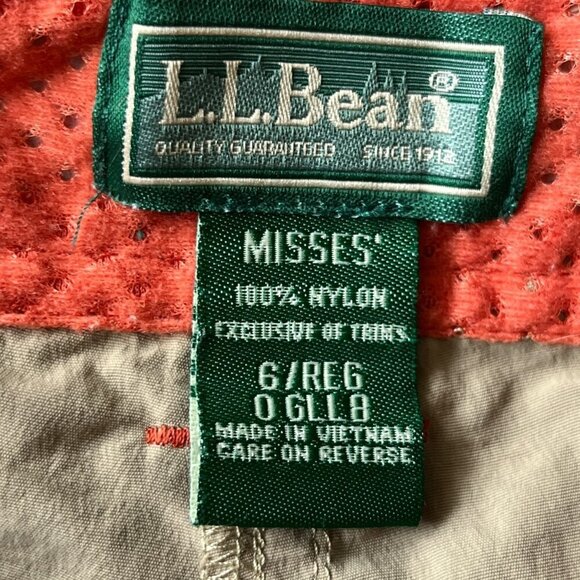 LL Bean Womens Nylon Cropped Hiking Pants Size 6 Beige Cinch Leg Gorpcore Trail - Picture 6 of 7